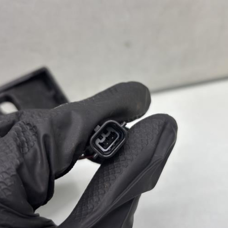 Poignee porte arriere gauche RENAULT MEGANE 4 Photo n°1