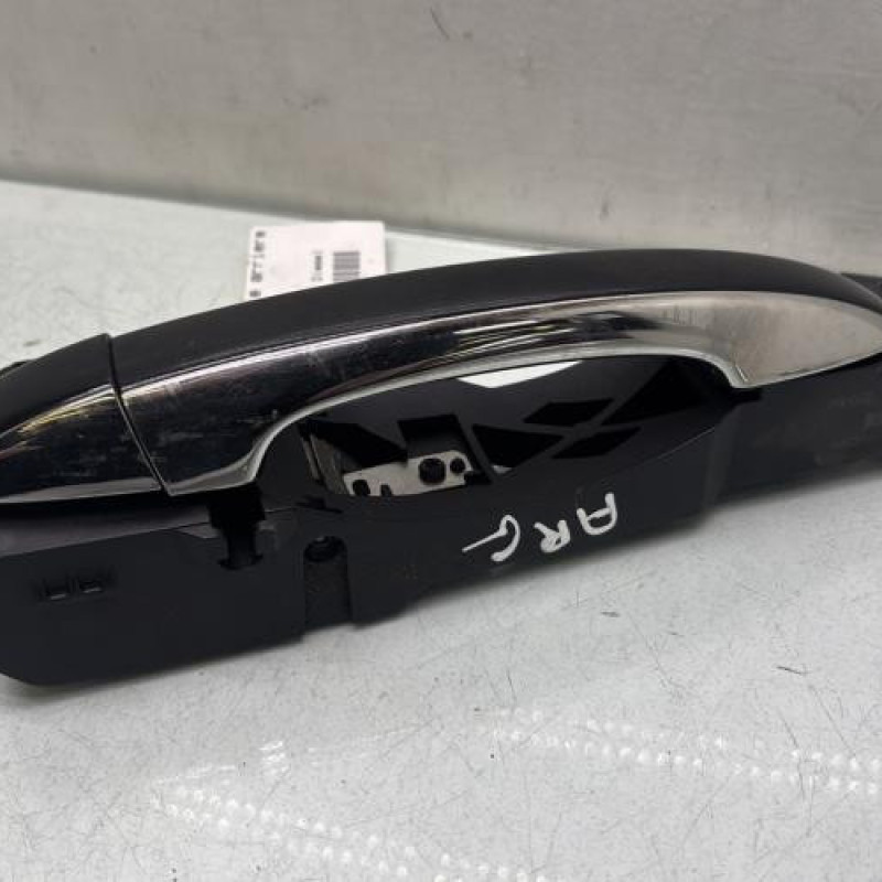 Poignee porte arriere gauche RENAULT MEGANE 4 Photo n°3