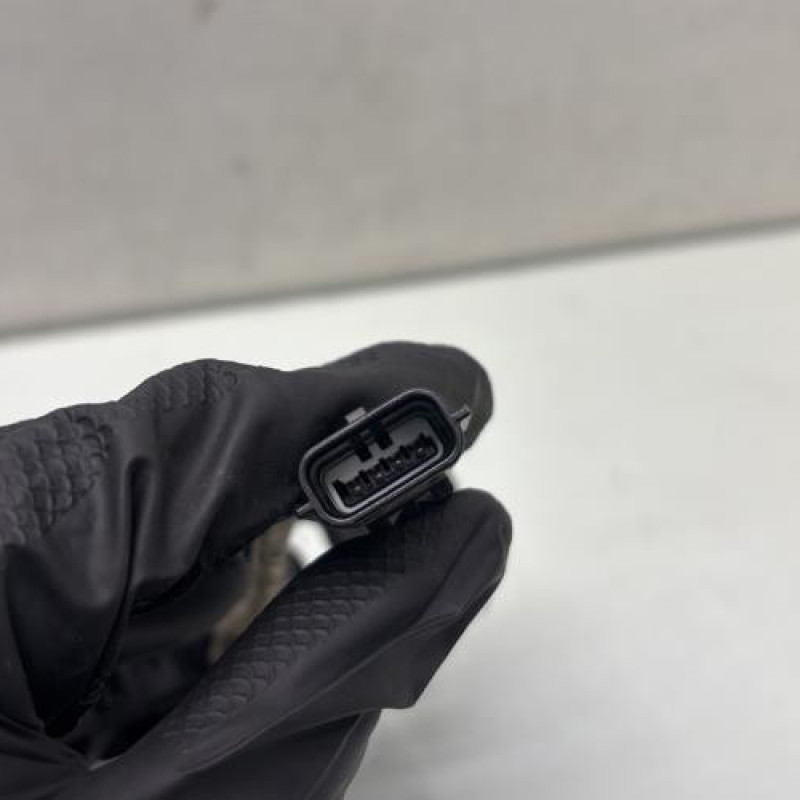 Poignee porte avant gauche RENAULT MEGANE 4 Photo n°4