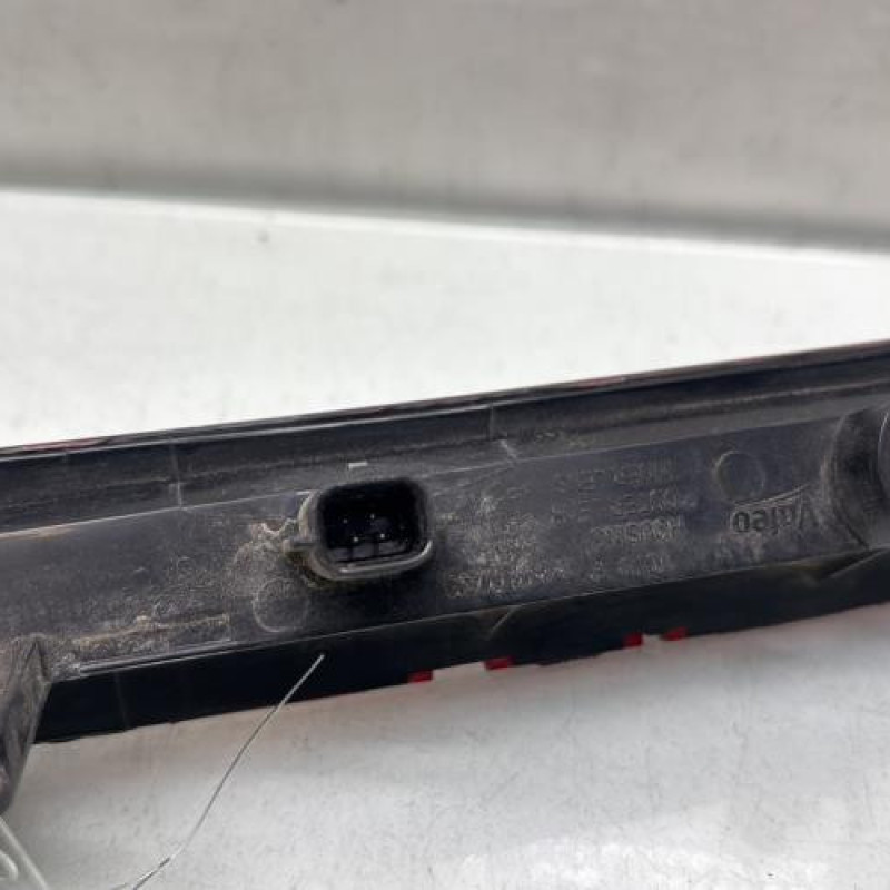 Feu arriere stop central RENAULT MEGANE 4 Photo n°3