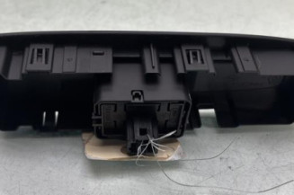 Interrupteur de leve vitre avant droit RENAULT MEGANE 4