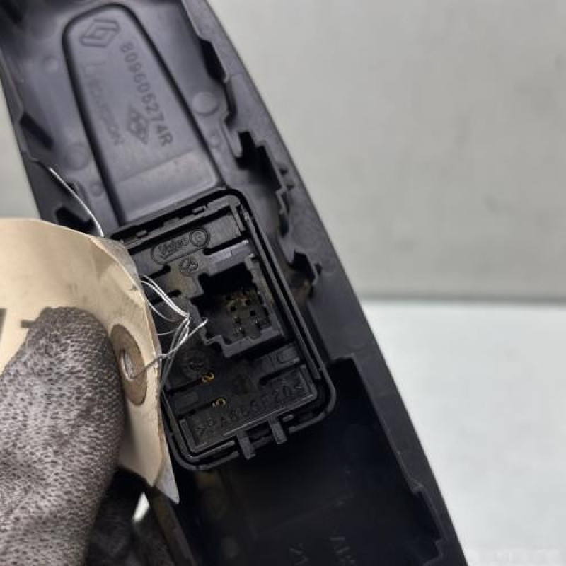 Interrupteur de leve vitre avant droit RENAULT MEGANE 4 Photo n°3