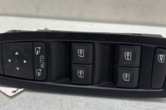 Interrupteur de leve vitre avant gauche RENAULT MEGANE 4 Photo n°1