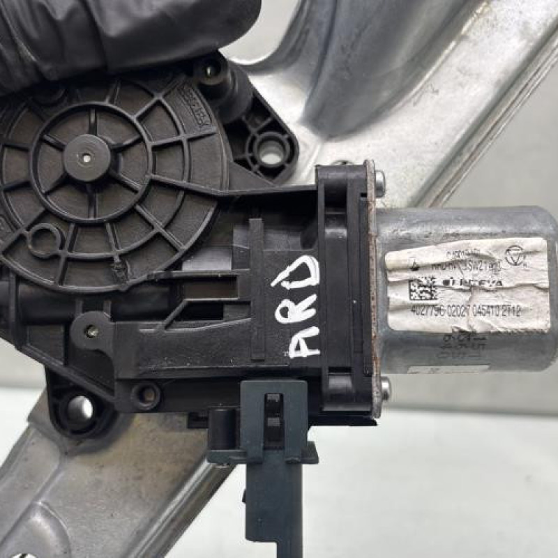 Leve vitre electrique arriere droit RENAULT MEGANE 4 Photo n°5