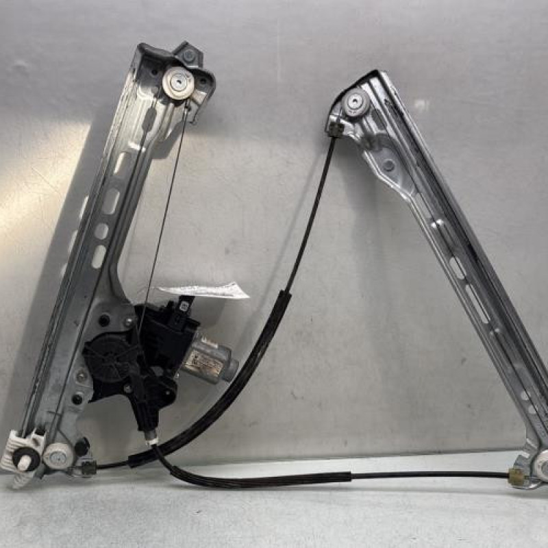 Leve vitre electrique avant droit RENAULT MEGANE 4 Photo n°1