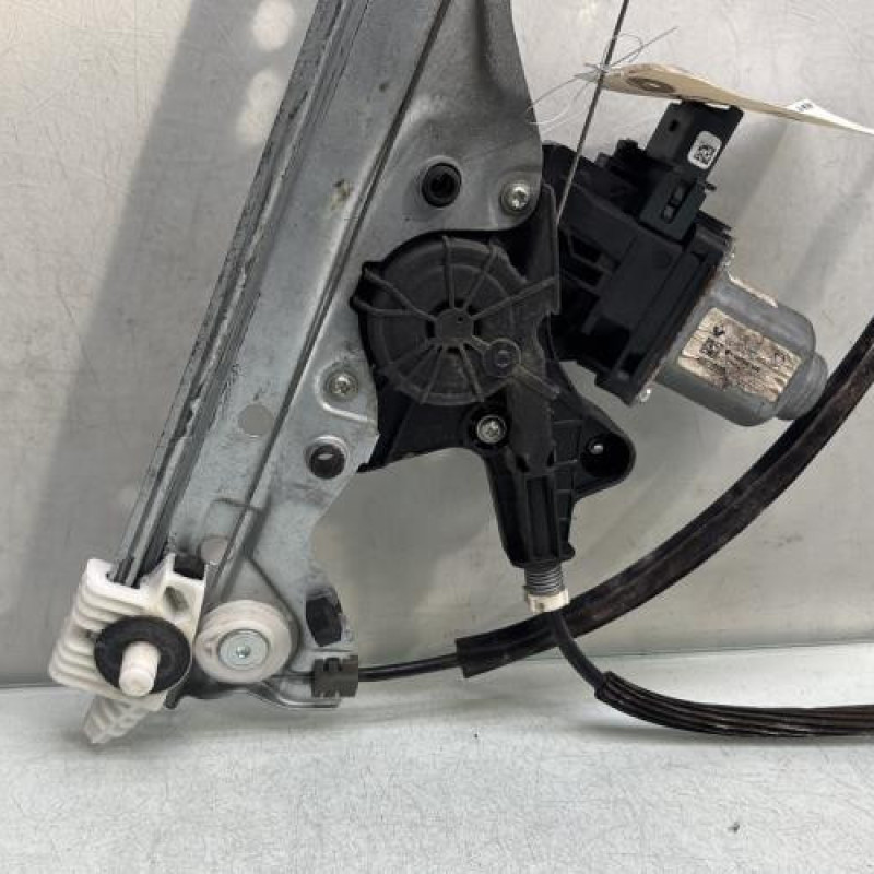 Leve vitre electrique avant droit RENAULT MEGANE 4 Photo n°4