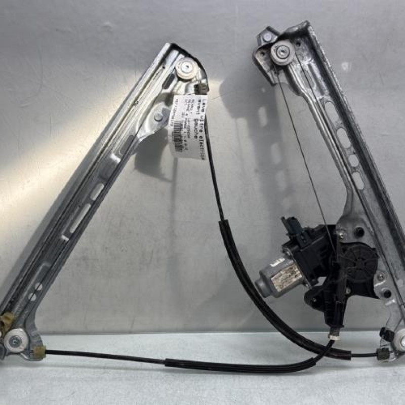 Leve vitre electrique avant gauche RENAULT MEGANE 4 Photo n°1