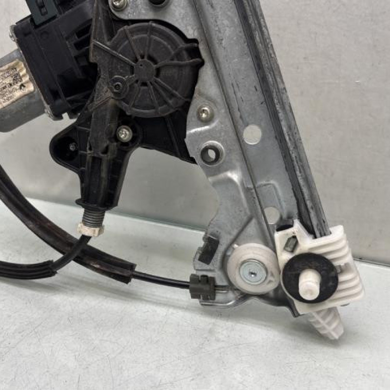 Leve vitre electrique avant gauche RENAULT MEGANE 4 Photo n°2