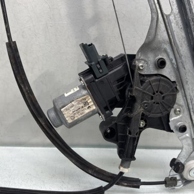 Leve vitre electrique avant gauche RENAULT MEGANE 4 Photo n°5