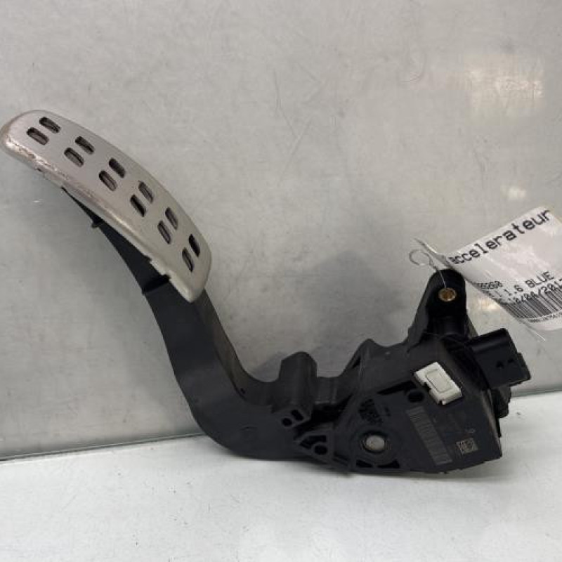 Pedale d'accelerateur RENAULT MEGANE 4 Photo n°2