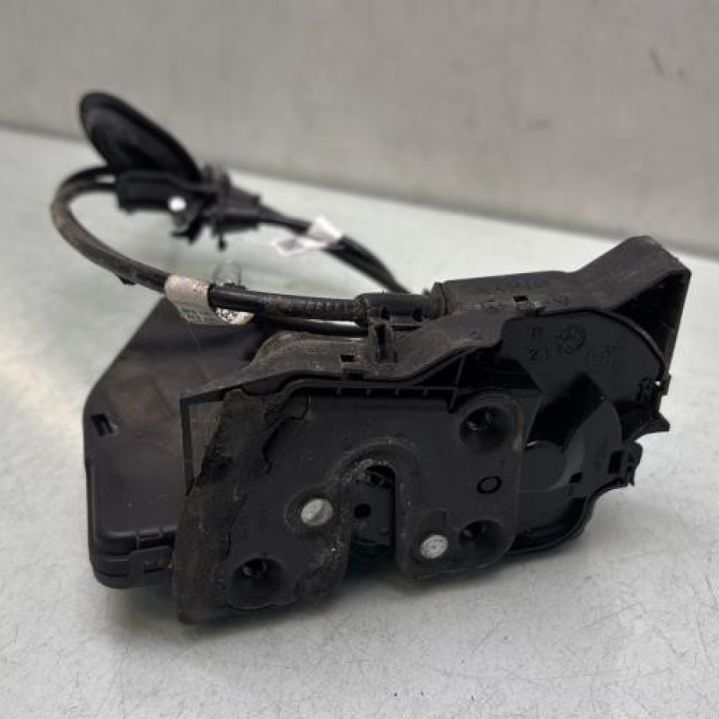 Serrure avant droit RENAULT MEGANE 4 Photo n°1