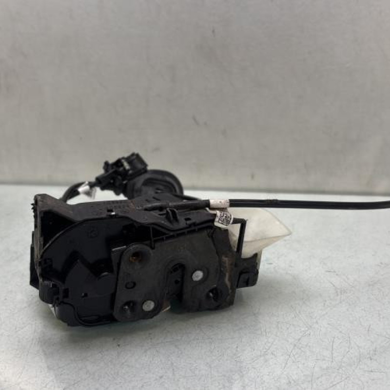 Serrure avant gauche RENAULT MEGANE 4 Photo n°1