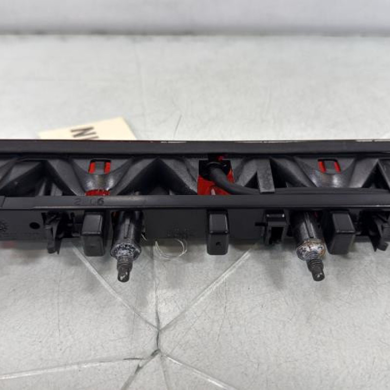 Feu arriere stop central PEUGEOT 206 Photo n°2