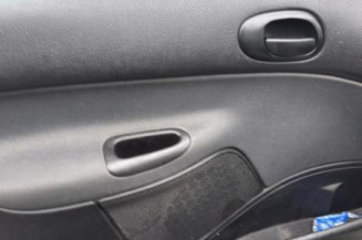 Feu arriere stop central PEUGEOT 206