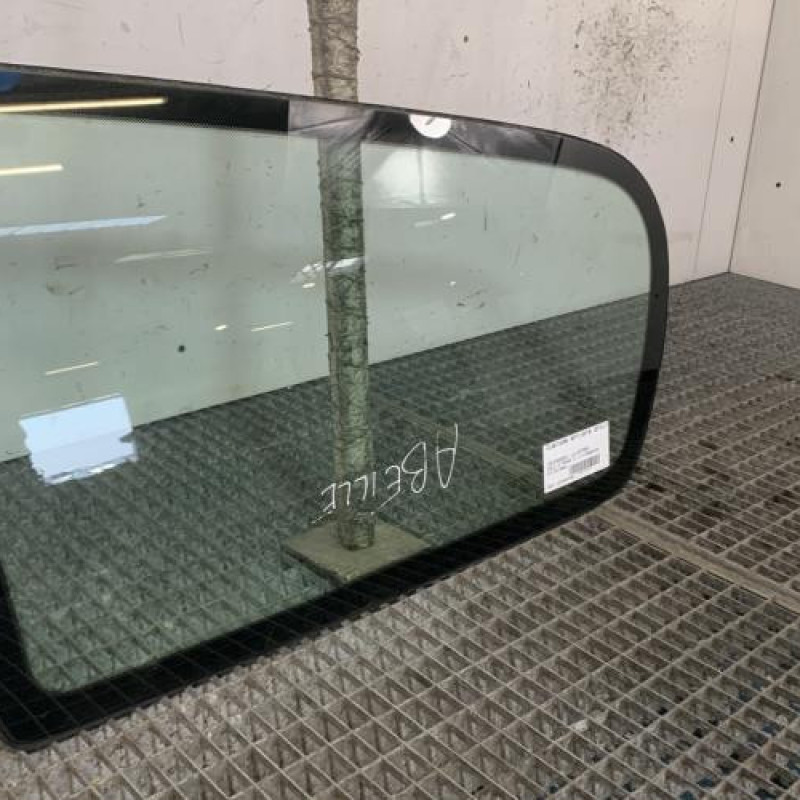 Custode arriere droit VOLKSWAGEN POLO 3 Photo n°2