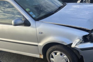 Custode arriere droit VOLKSWAGEN POLO 3