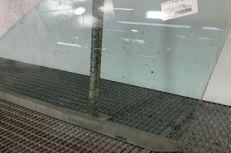 Vitre avant gauche VOLKSWAGEN POLO 3