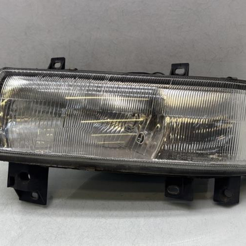 Optique avant principal gauche (feux)(phare) OPEL MOVANO A Photo n°1