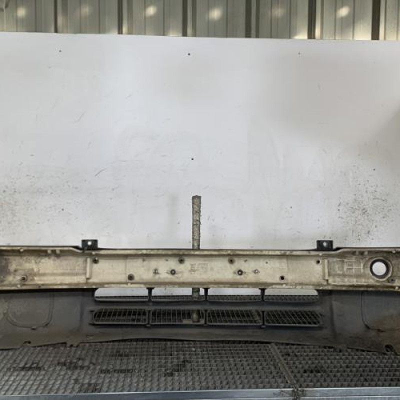 Pare choc avant OPEL MOVANO A Photo n°5