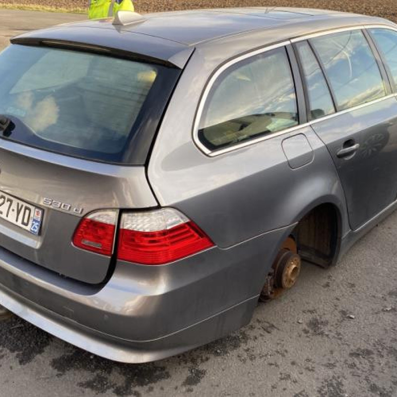 Pare choc avant BMW SERIE 5 E61 Photo n°8