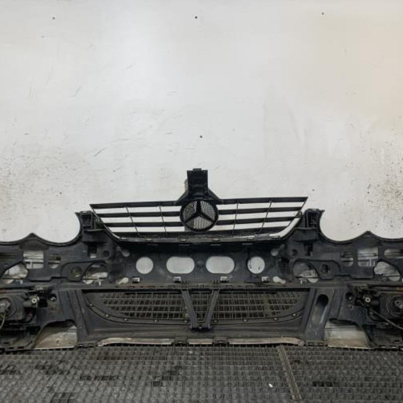 Pare choc avant MERCEDES CLASSE C 203 COUPE SPORT Photo n°7