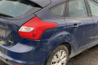 Pare choc arriere FORD FOCUS 3