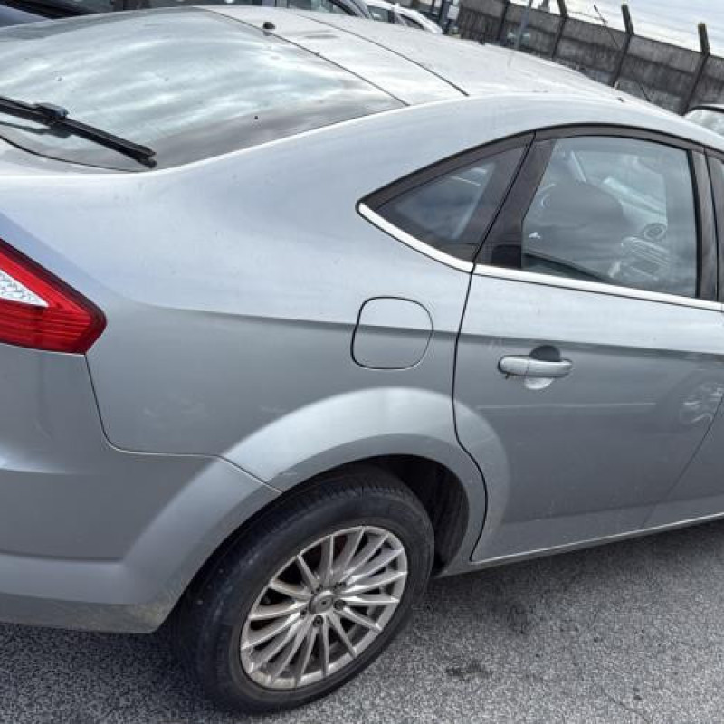 Pare choc avant FORD MONDEO 3 Photo n°12