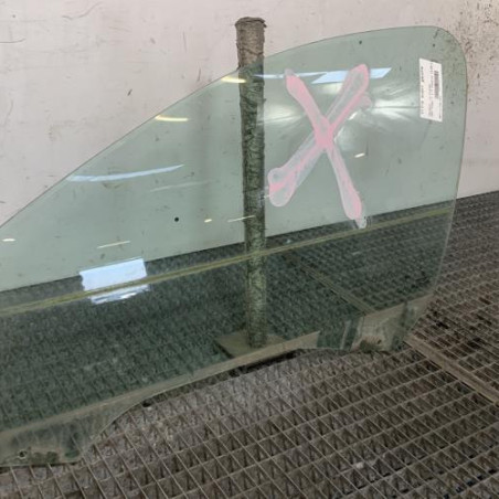 Vitre avant gauche PEUGEOT 206