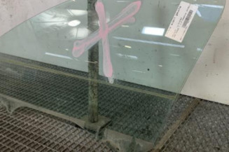 Vitre avant gauche PEUGEOT 206