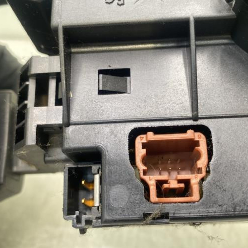 Com (Bloc Contacteur Tournant+Commodo Essuie Glace+Commodo Phare) PEUGEOT 206 Photo n°8