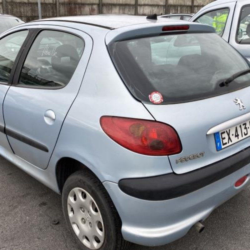 Pedale d'embrayage PEUGEOT 206 Photo n°7