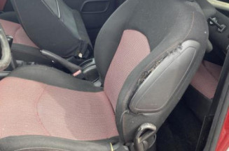 Baguette de coffre PEUGEOT 206