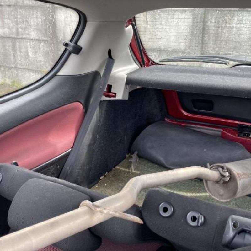 Baguette de coffre PEUGEOT 206 Photo n°15