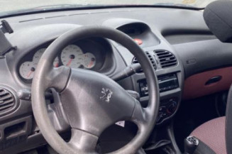 Baguette de coffre PEUGEOT 206