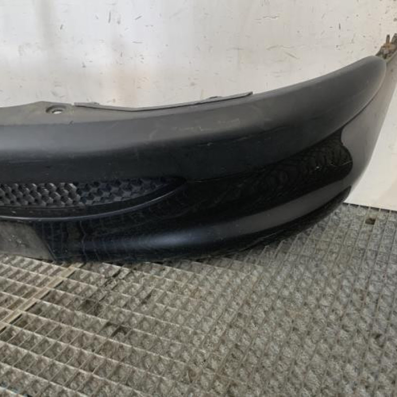 Pare choc avant PEUGEOT 206 Photo n°4