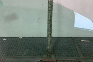 Vitre avant gauche PEUGEOT 206