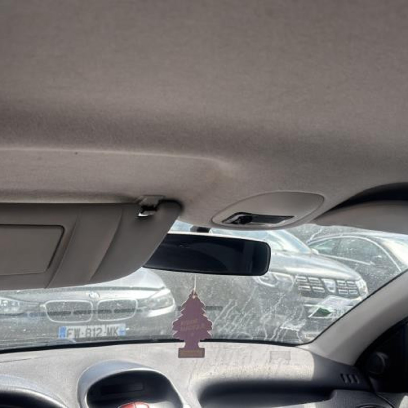 Vitre avant gauche PEUGEOT 206 Photo n°17