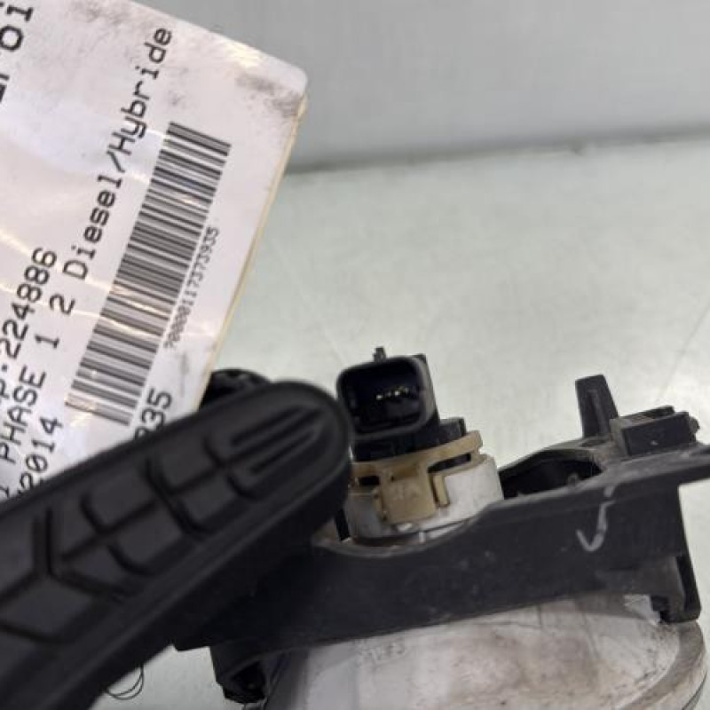 Anti brouillard droit (feux) PEUGEOT 3008 1 Photo n°4