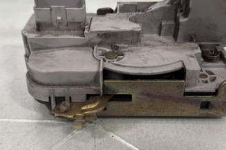 Serrure avant droit PEUGEOT 307