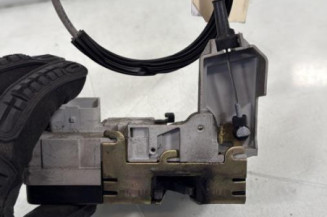 Serrure avant gauche PEUGEOT 307