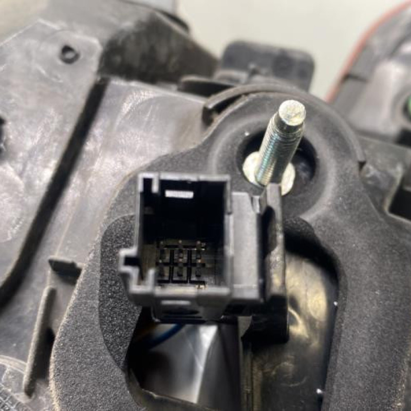 Feu arriere principal gauche (feux) PEUGEOT 308 2 Photo n°3