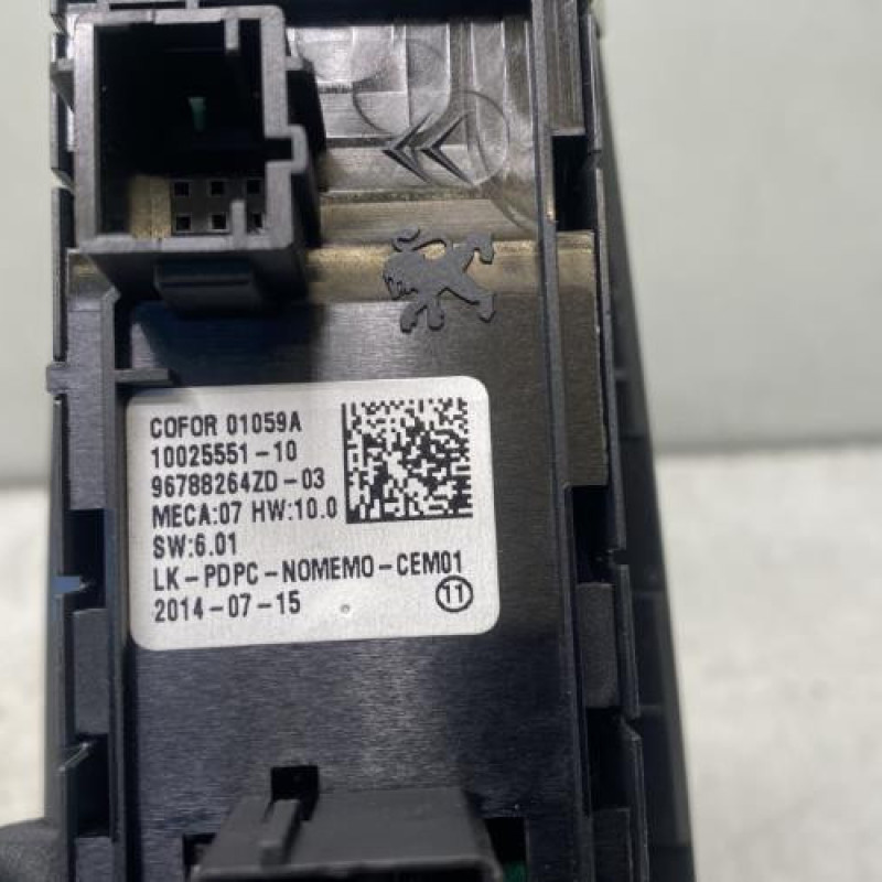 Interrupteur de leve vitre avant gauche PEUGEOT 308 2 Photo n°4