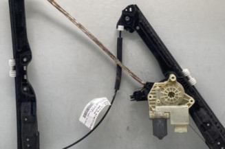 Leve vitre electrique avant gauche PEUGEOT 308 2 Photo n°1