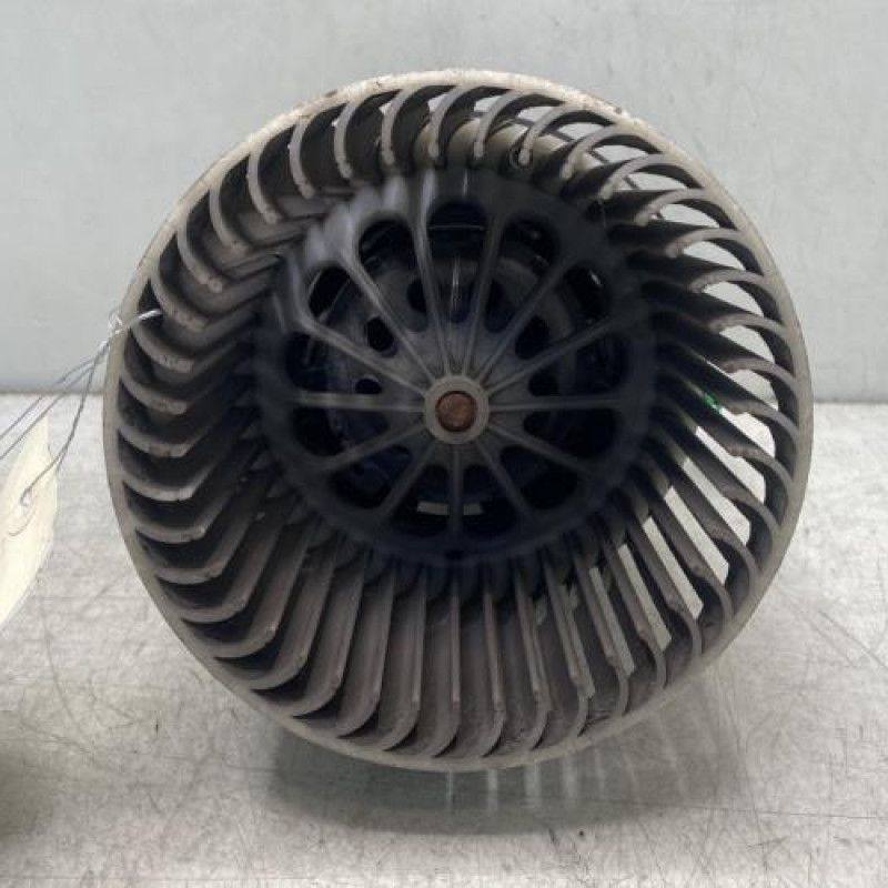 Pulseur d'air PEUGEOT 308 2 Photo n°1