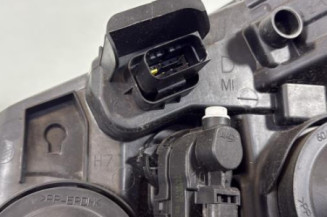 Optique avant principal droit (feux)(phare) PEUGEOT 208 1