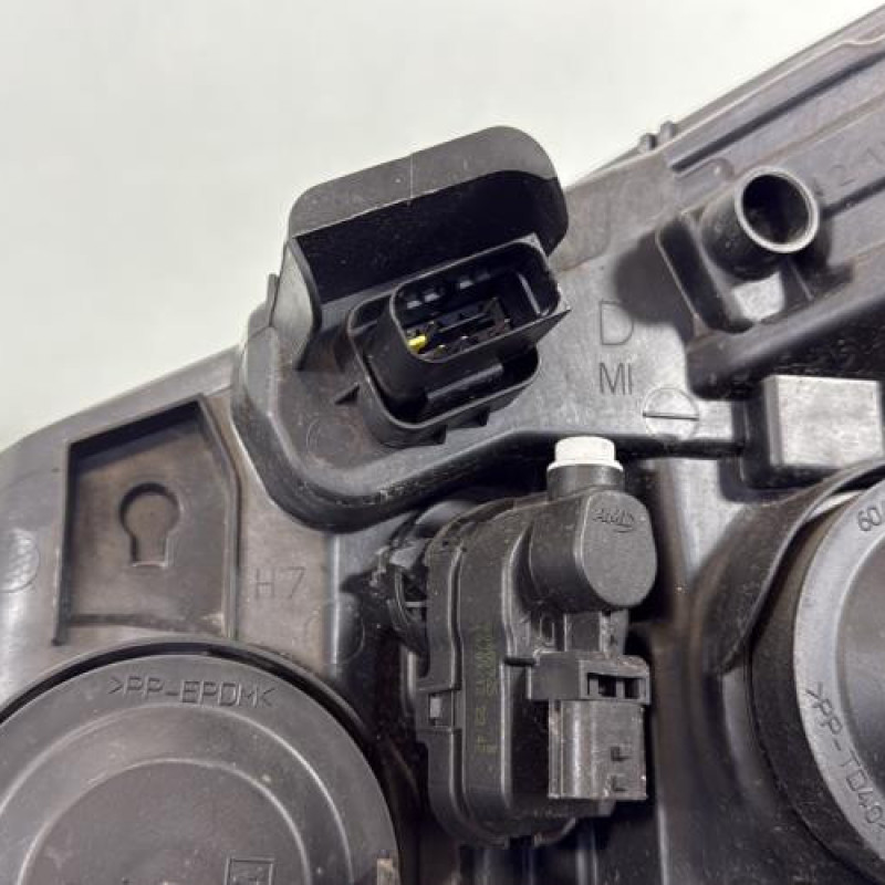 Optique avant principal droit (feux)(phare) PEUGEOT 208 1 Photo n°3