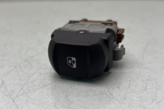 Interrupteur de leve vitre arriere droit RENAULT VEL SATIS Photo n°1