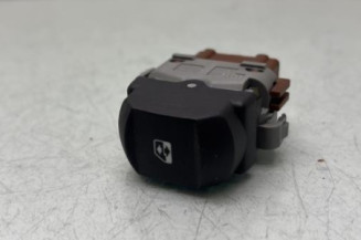 Interrupteur de leve vitre arriere gauche RENAULT VEL SATIS Photo n°1