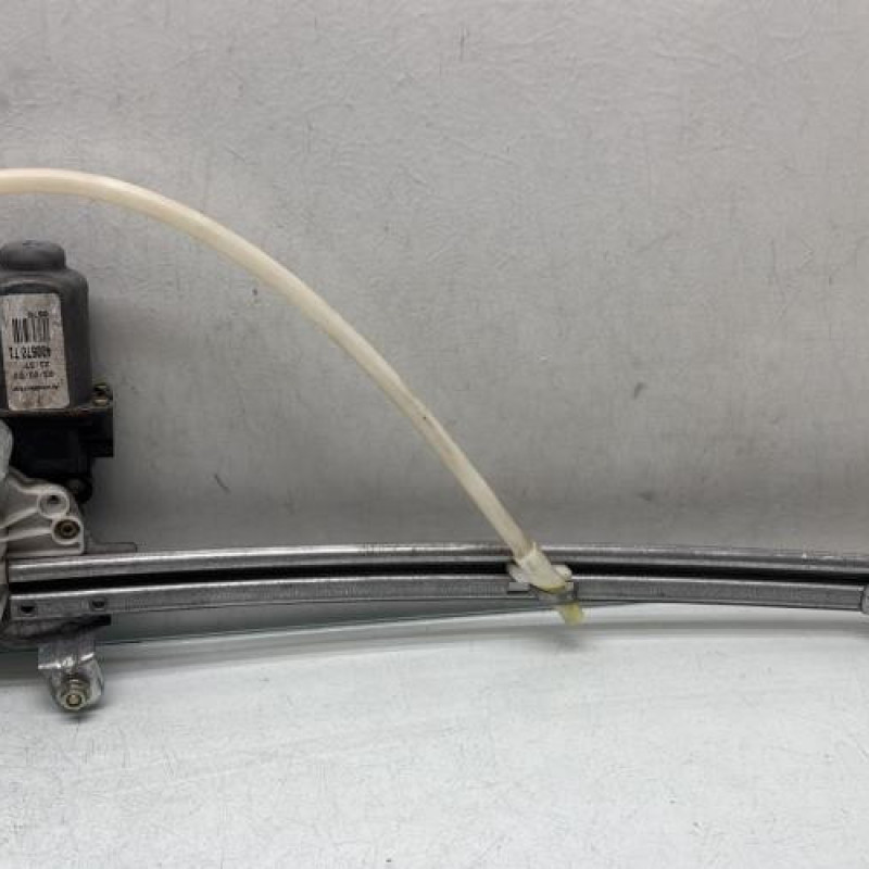 Leve vitre electrique arriere droit RENAULT VEL SATIS Photo n°3