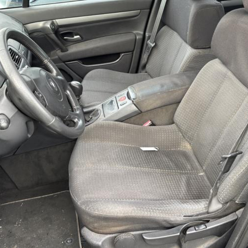 Leve vitre electrique arriere droit RENAULT VEL SATIS Photo n°17